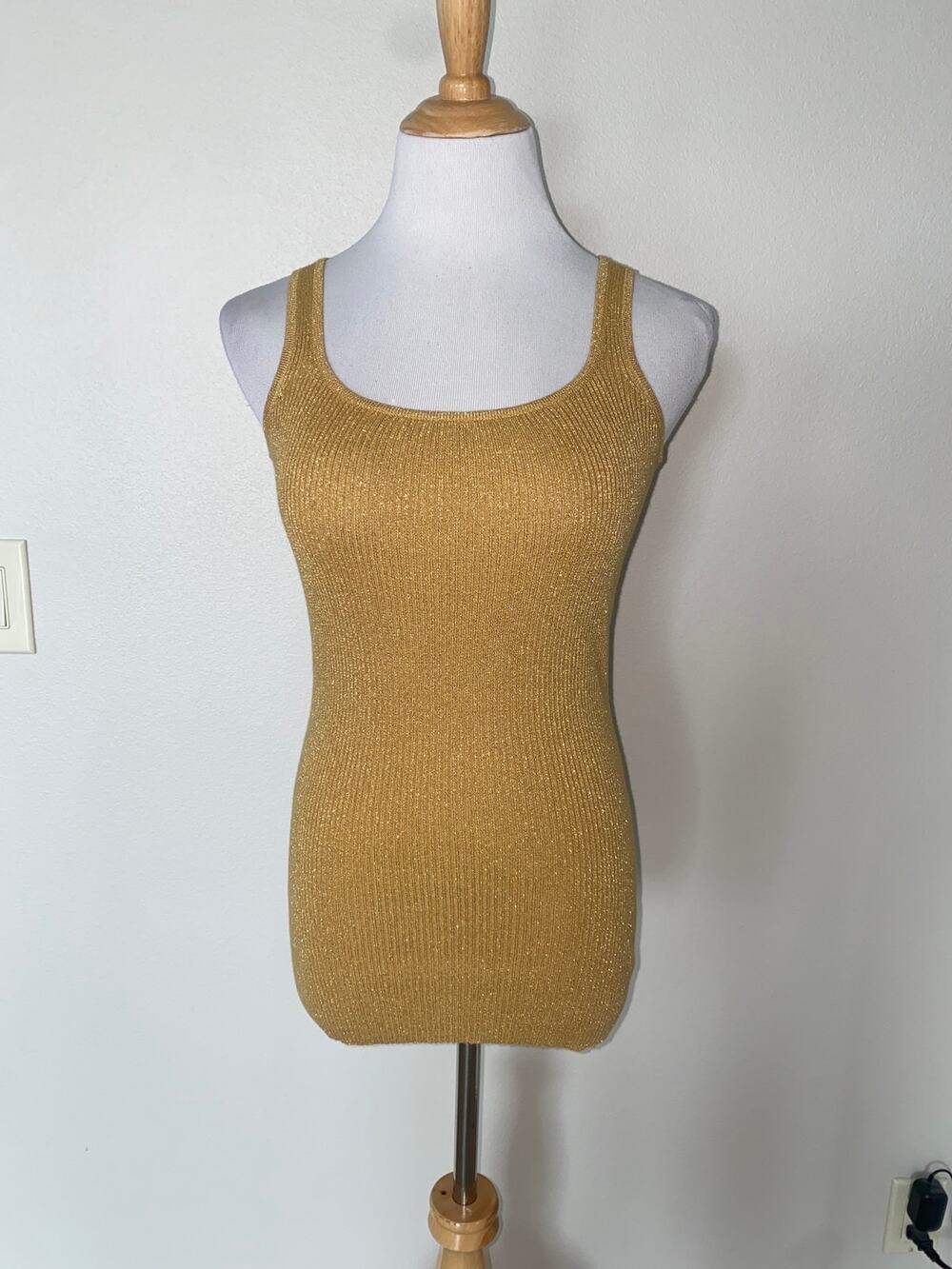 Double D Ranch Yoakum, Texas Gold Metallic Ribbed Tank Sleeveless Size Small